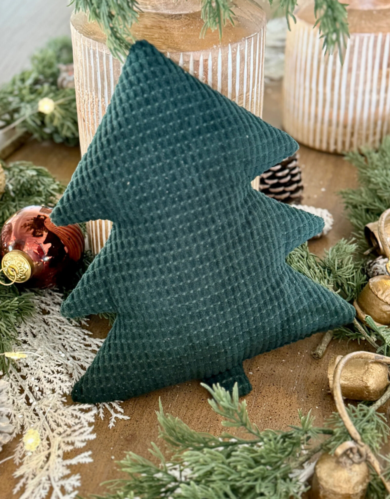 Collins Painting & Design Medium Hunter Cross Cord Tree