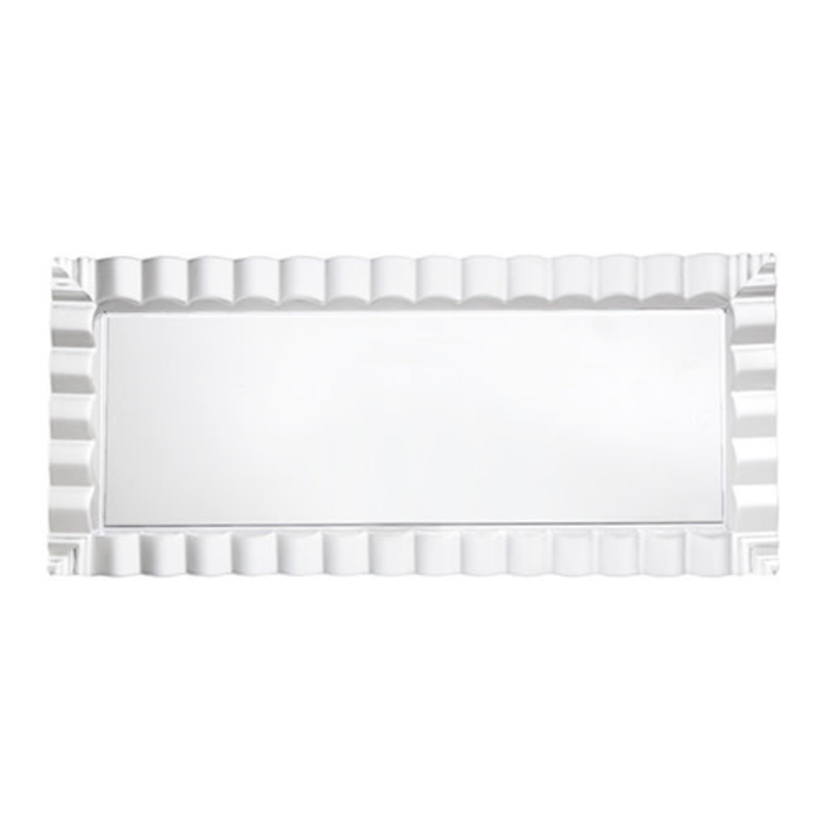 Party Essentials Clear Rectangle Wavy Edged Tray - 1ct. (17" x 9")