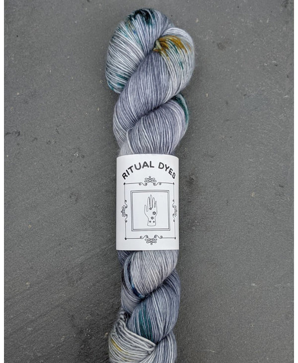 Color : false indigo