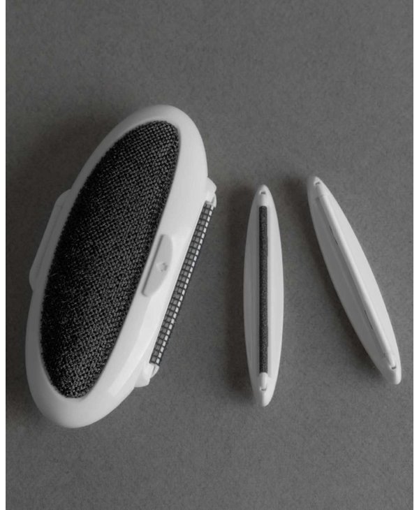Compact Fabric Shaver and Lint Brush