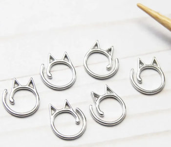 How to Use Stitch Markers – Design Team Blog