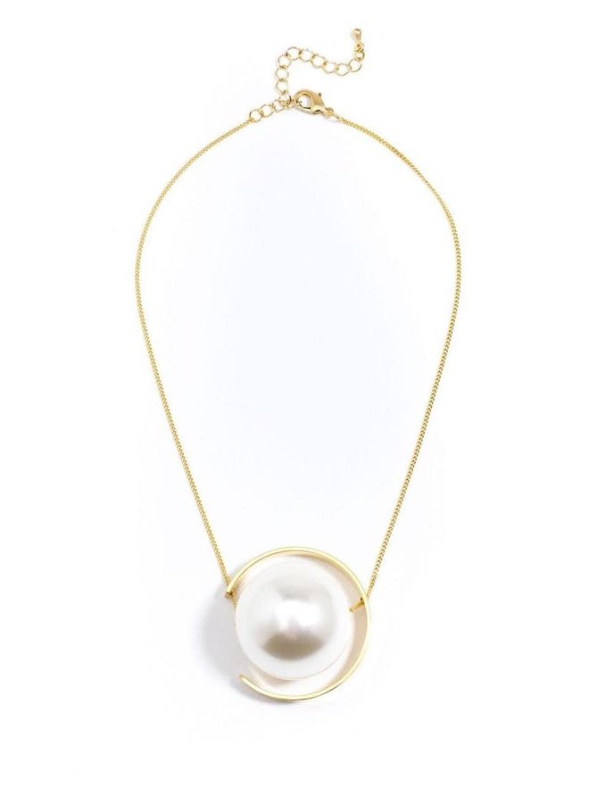Pearl Bound Necklace