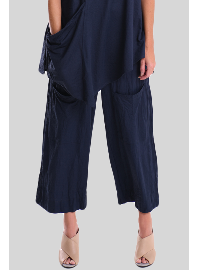 Alembika Cropped Pocket Pant In Navy