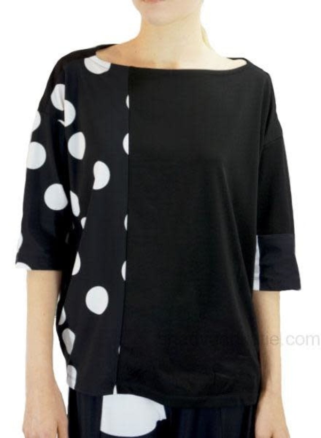 Alembika’s Mixed Top In Black & White