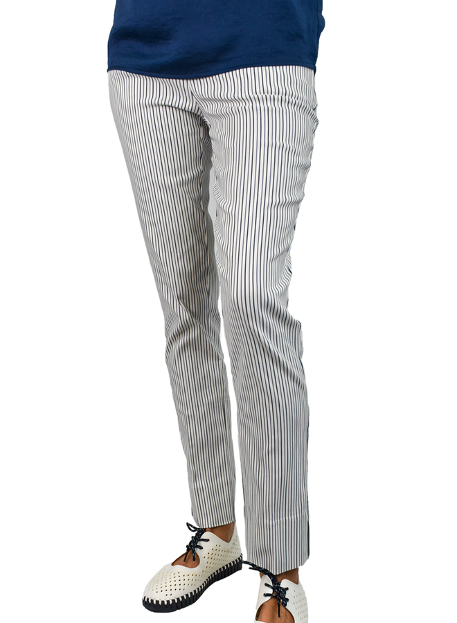 Renuar’s Subtle Stripe Navy Pull-On Pants