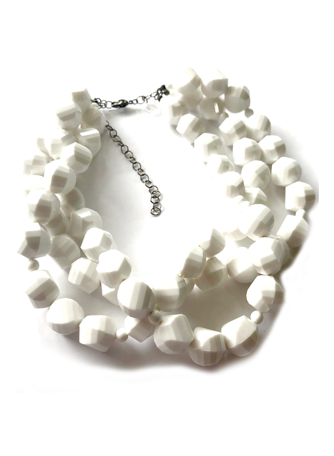 Leete Lovendale White Faceted Necklace