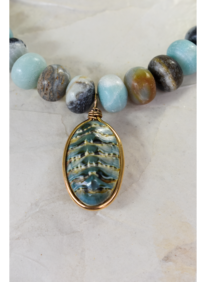 Amazing Shell Necklace In Blues