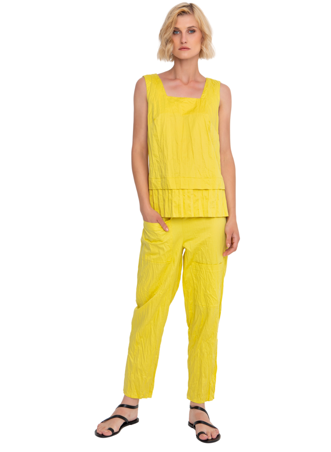 Ozai Sleeveless Crinkle Funnel Top In Yellow