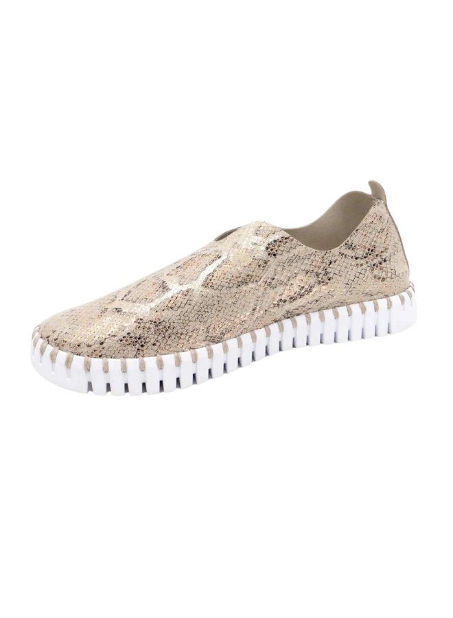 Ilse Jacobsen Metallic Snakeskin Tulip Shoe in Wheat