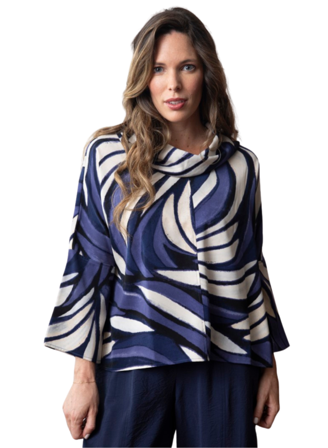 Olivia Crepe Georgette Waves Pullover in Navy