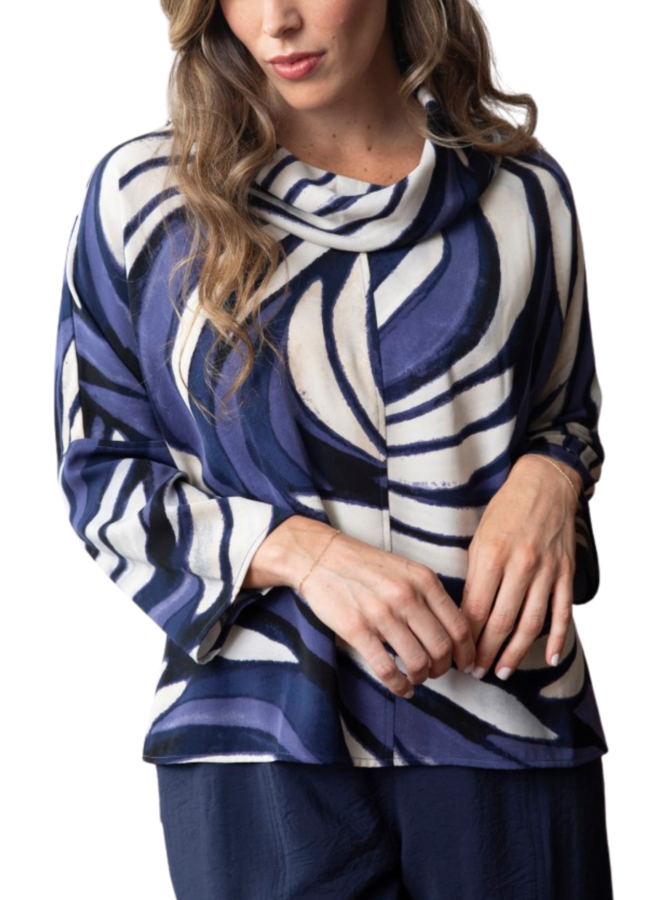 Olivia Crepe Georgette Waves Pullover in Navy