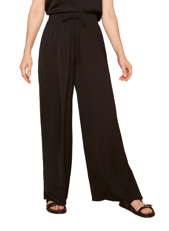 Renuar Soft And Beautiful Pants In Black