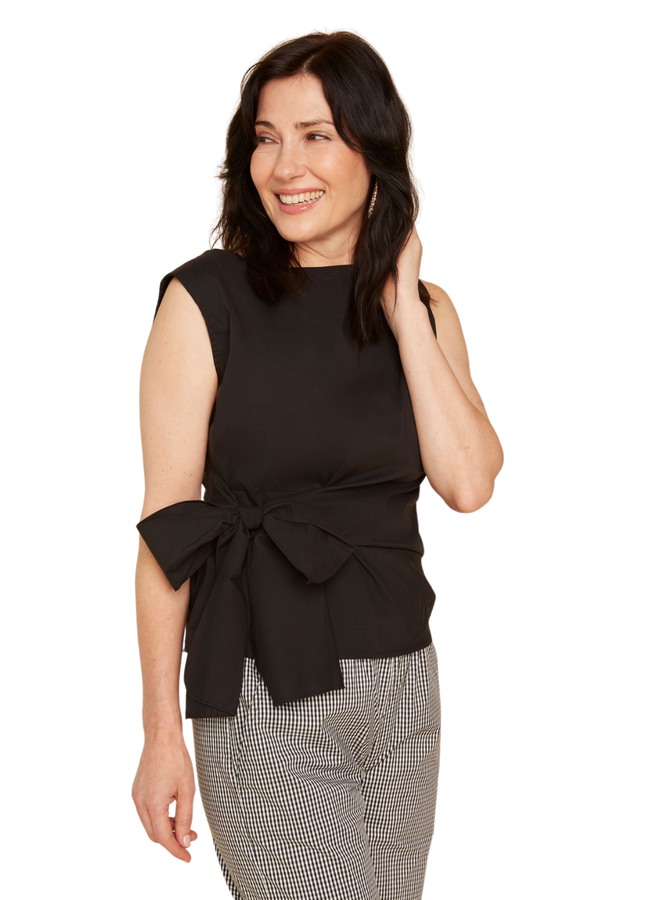 Renuar Crisp Cotton Top in Black