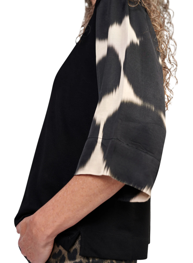 Alembika Sariah Pullover Tee in Serene
