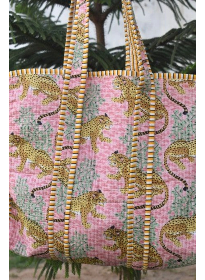 Cheetah Tote Bag in Pink