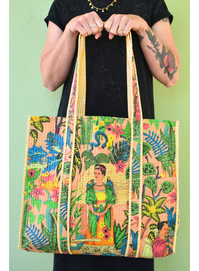 Frida Tote Bag in Peachy