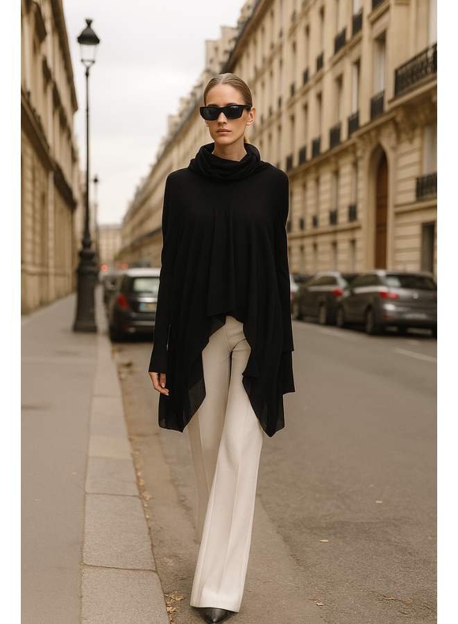 Petit Pois Turtle Collar Poncho in Black