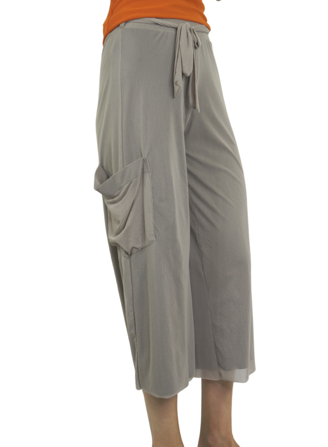 Petit Pois Cropped Wide Leg Pant in Khaki