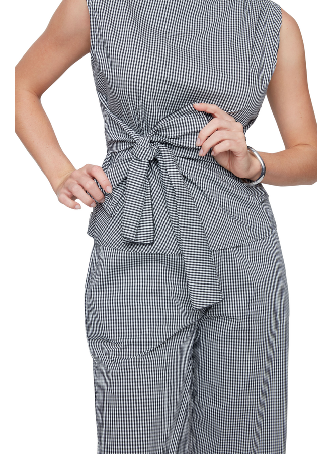 Renuar Crisp Cotton Sleeveless Tie Top in Indigo Gingham