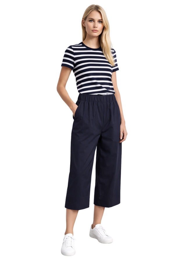 Renuar Crisp Cotton Crop Pant in New Midnight
