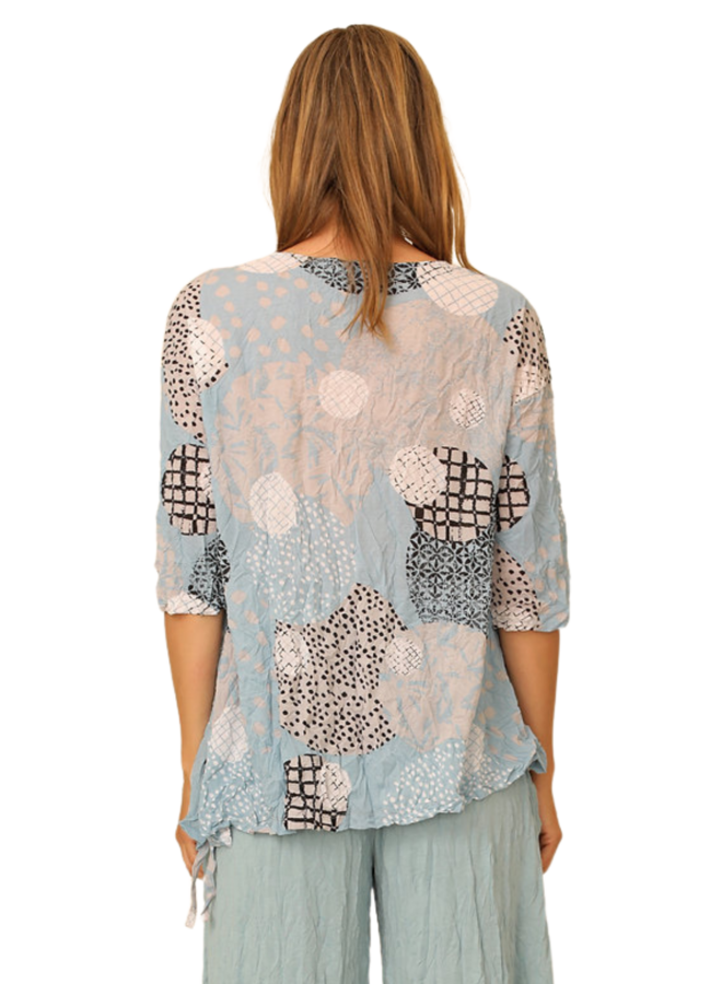 Chalet Laurie Top in Sky