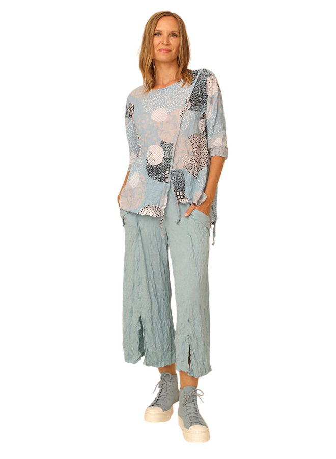 Chalet Laurie Top in Sky