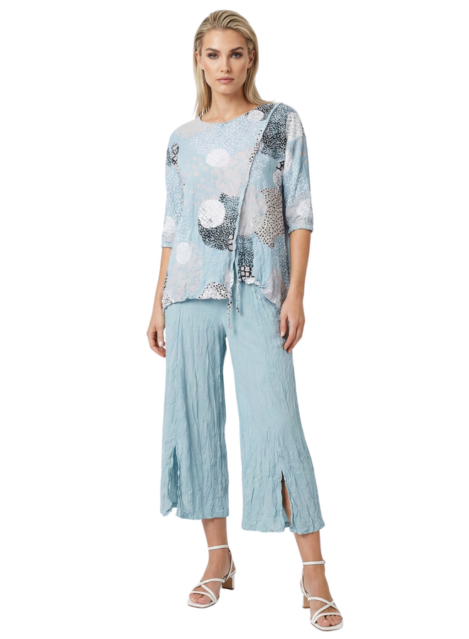 Chalet Laurie Top in Sky