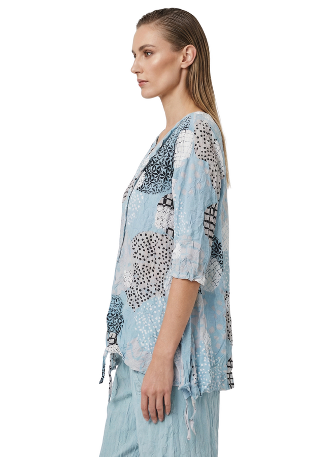 Chalet Laurie Top in Sky