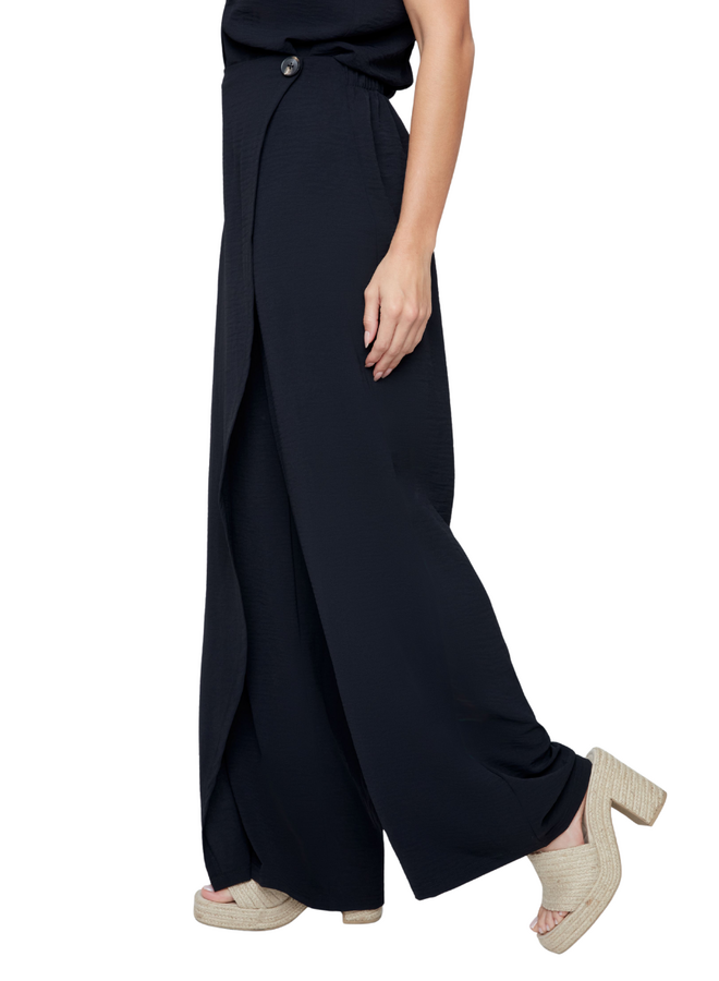 Renuar Metropolitan Pant in Black