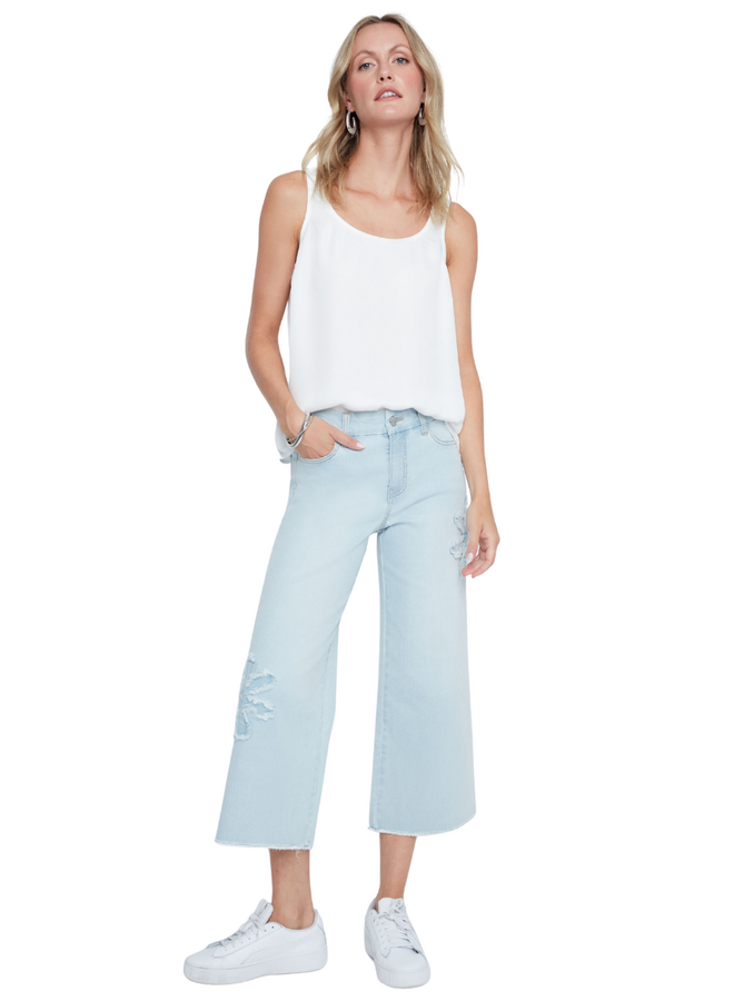 Renuar Daisy Cropped Wide Leg Jean in  Light Wash