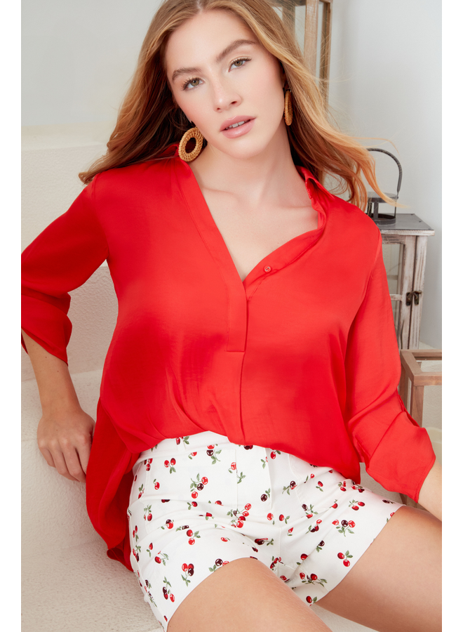 Renuar Square Pocket Shorts in Cherry Print