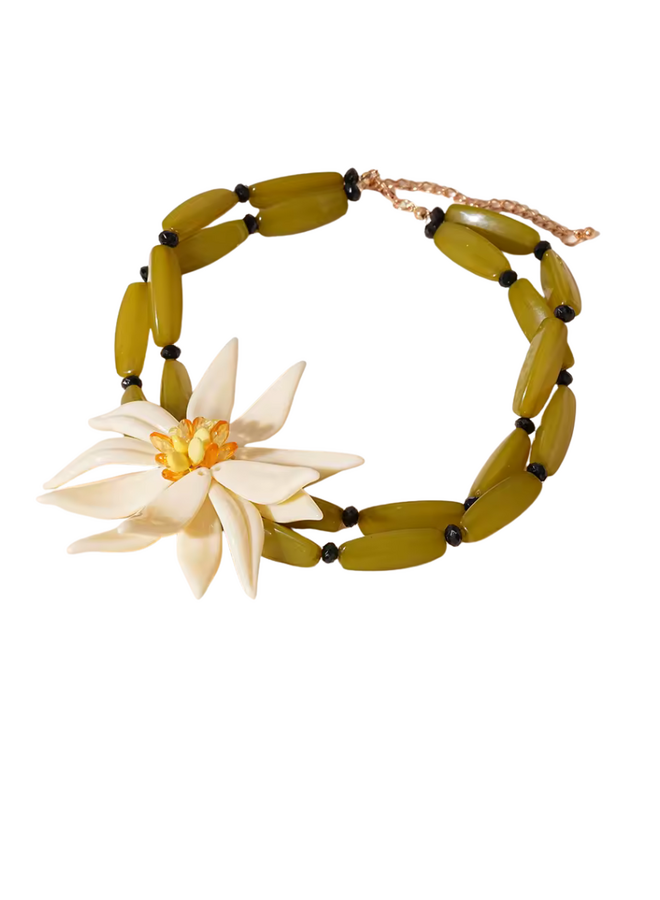 Big White Flower Necklace