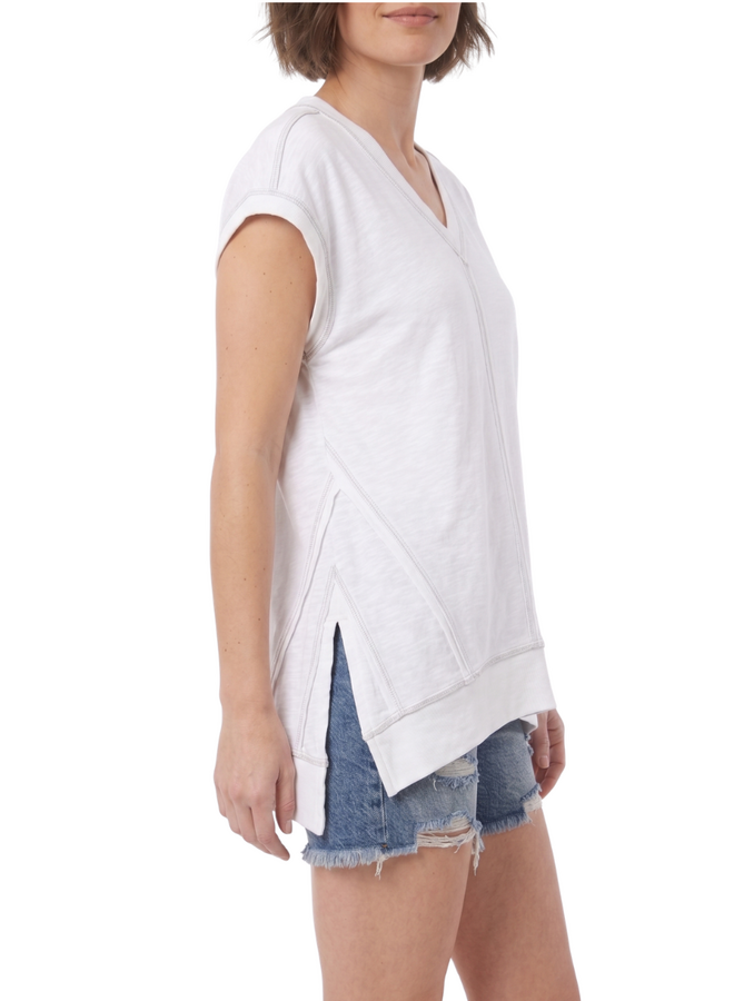 V-Neck Sharkbite Tee In White