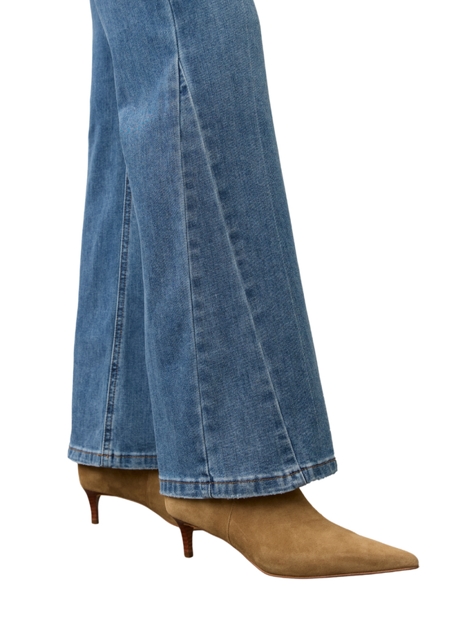 French Dressing Olivia Authentic Bootleg Jean in Medium Wash