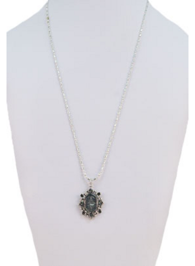 VSA San Benito Oval Charm Necklace in Silver & Greige Quartz