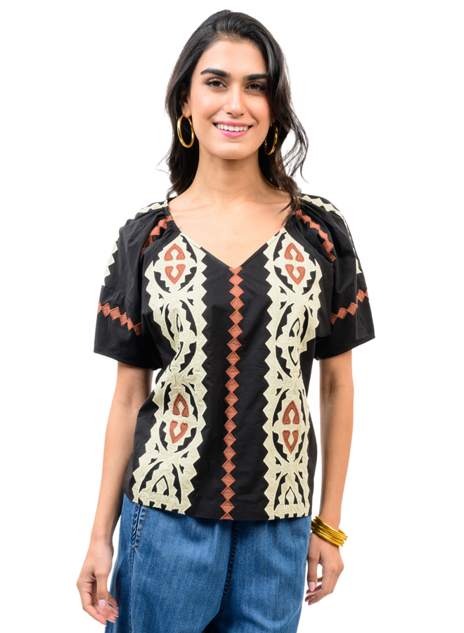 Ivy Jane Applique Print Top in Black