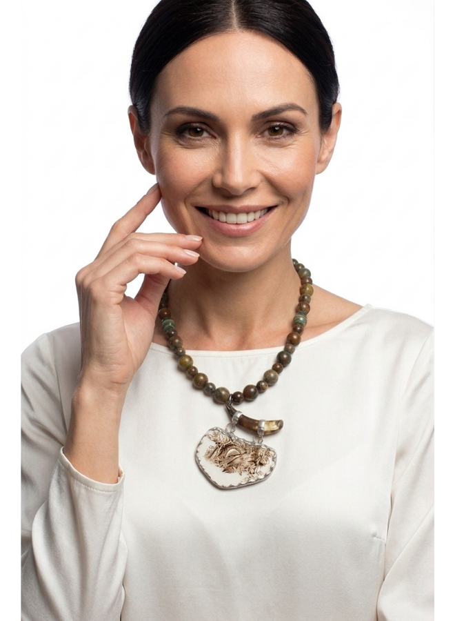 Betsy Gay Hart Brown China Pendant Necklace