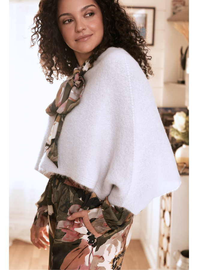 Renuar Satin Peony Wide Leg Pant in Olive