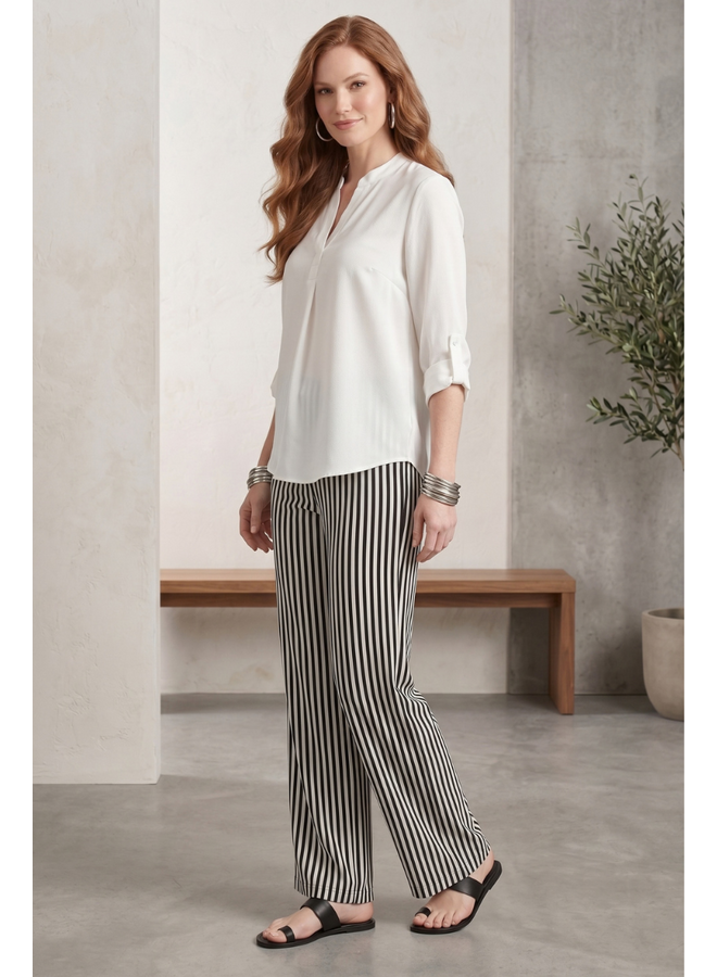 Renuar V-Neck Pebble Blouse in Creme