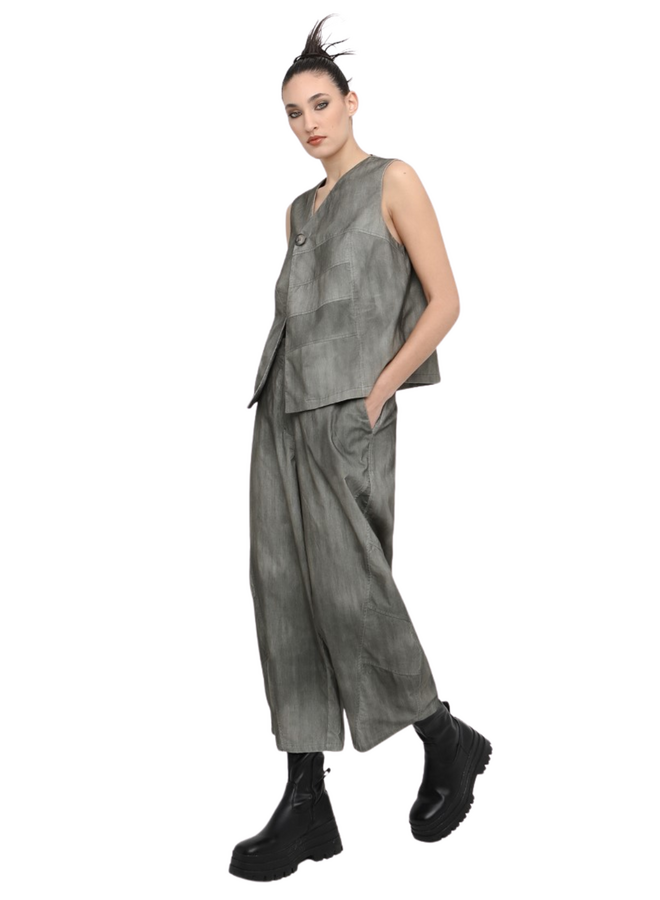 Ozai Crop Trouser Minera Pant in Turf
