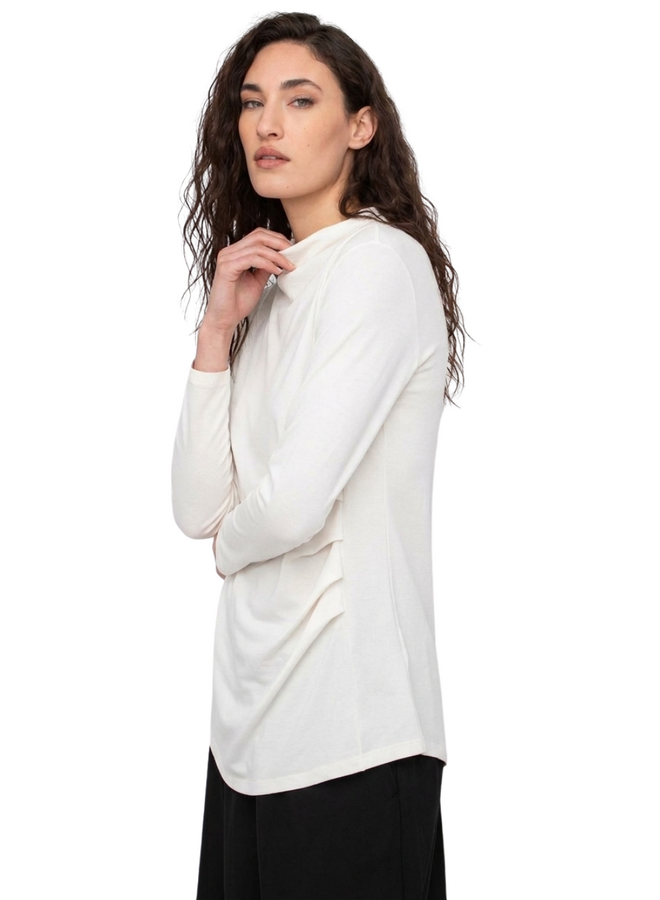Ozai Pleated Oblique Top in Off White