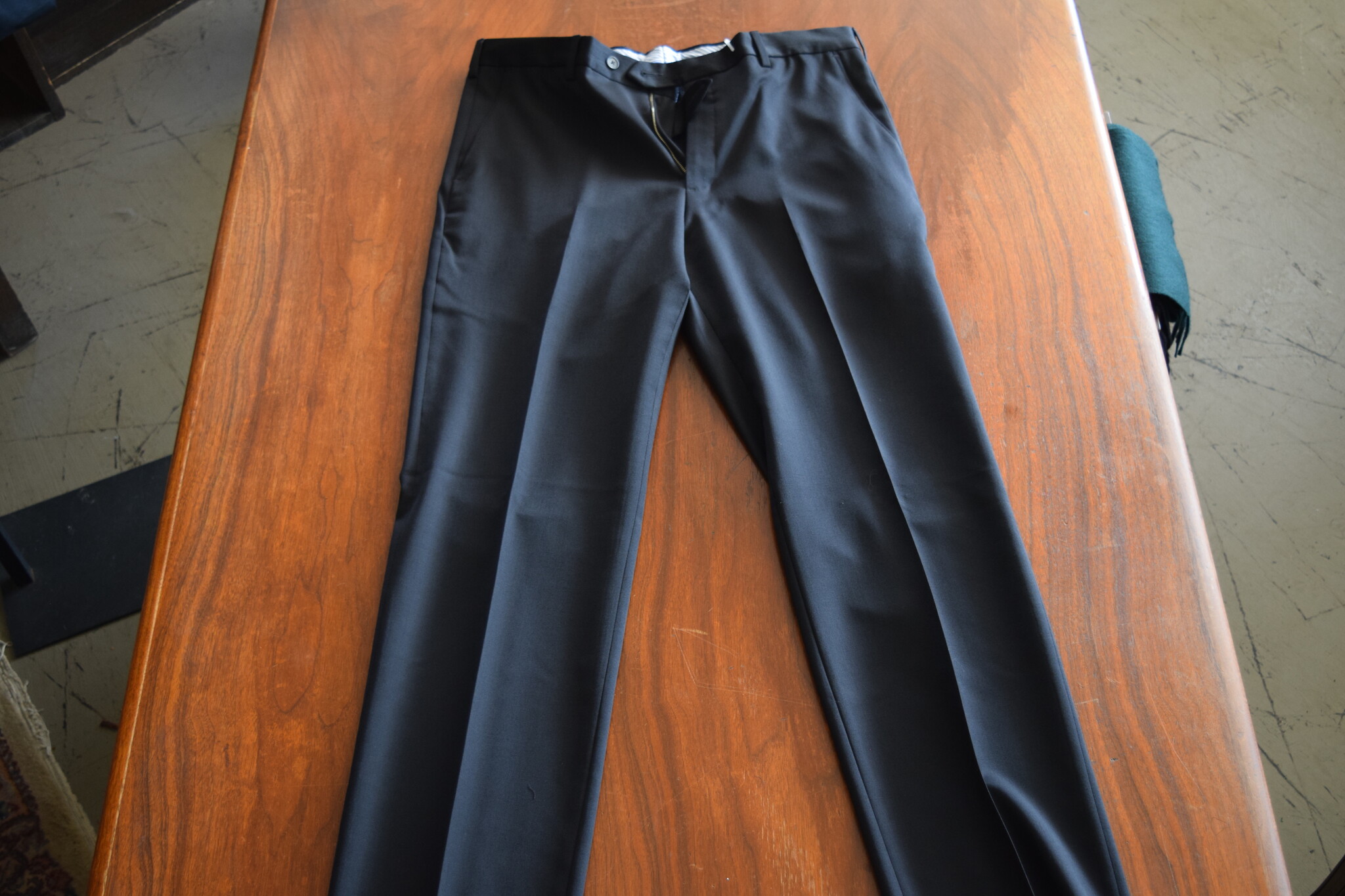 Berle Pants Elegant Black wool from Berle