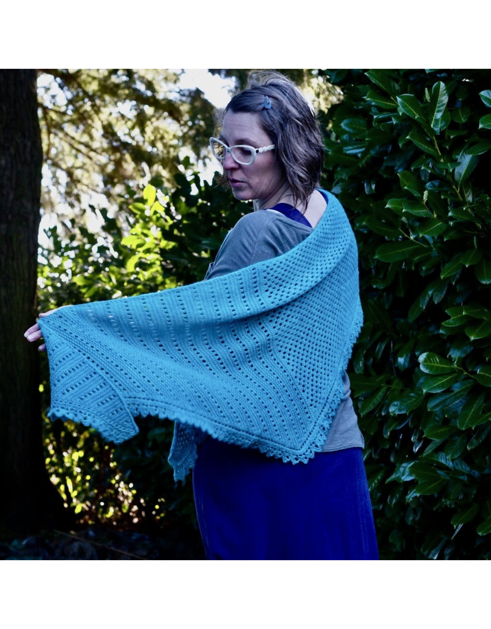 Knitted Wit Vesna Shawl Kit, Aquamarine