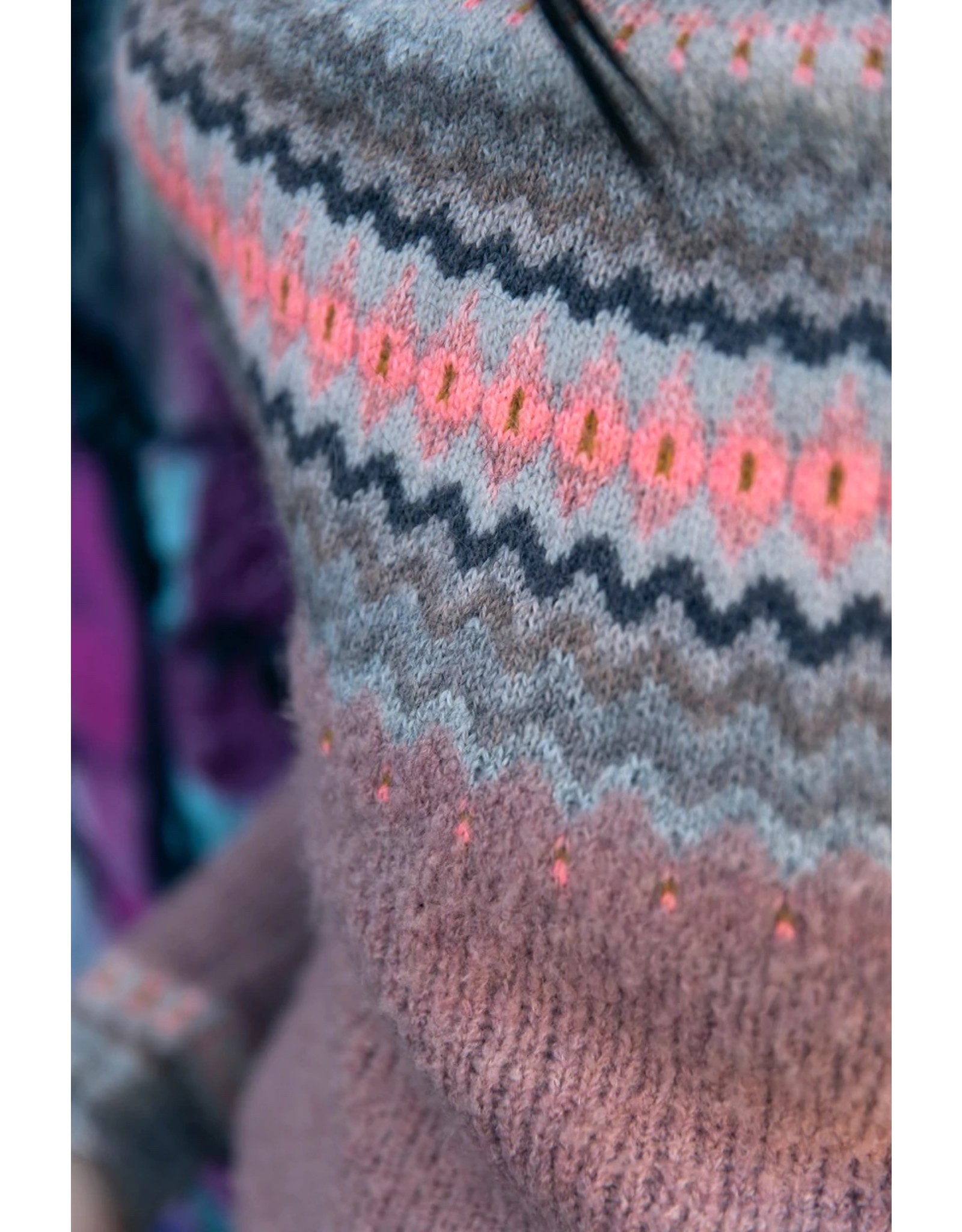Laine Magazine Neons and Neutrals: A Knitwear Collection Curated by Aimee Gillee of La Bien Aimee