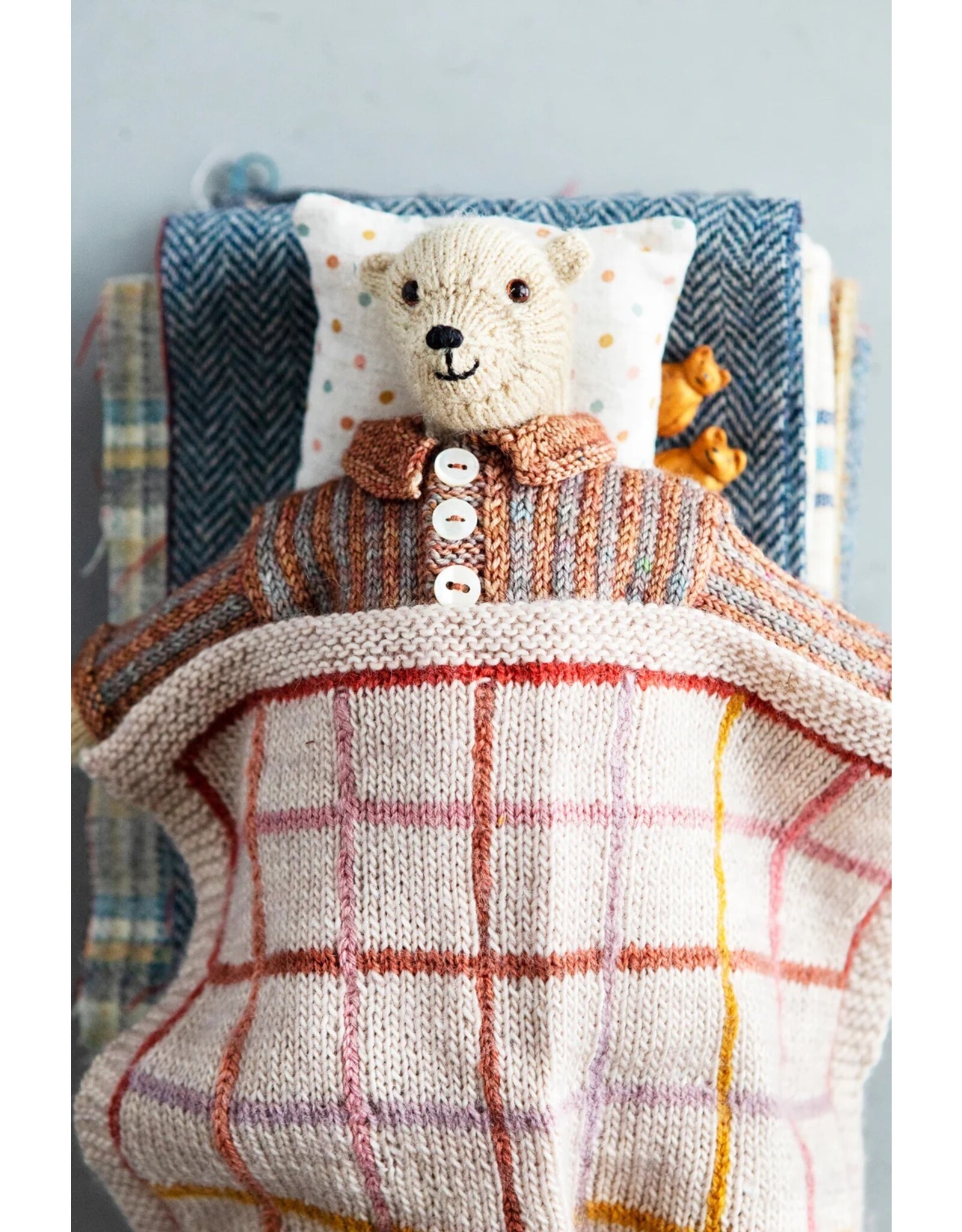 Laine Magazine Mouche and Friends: Seamless Toys to Knit and Love
