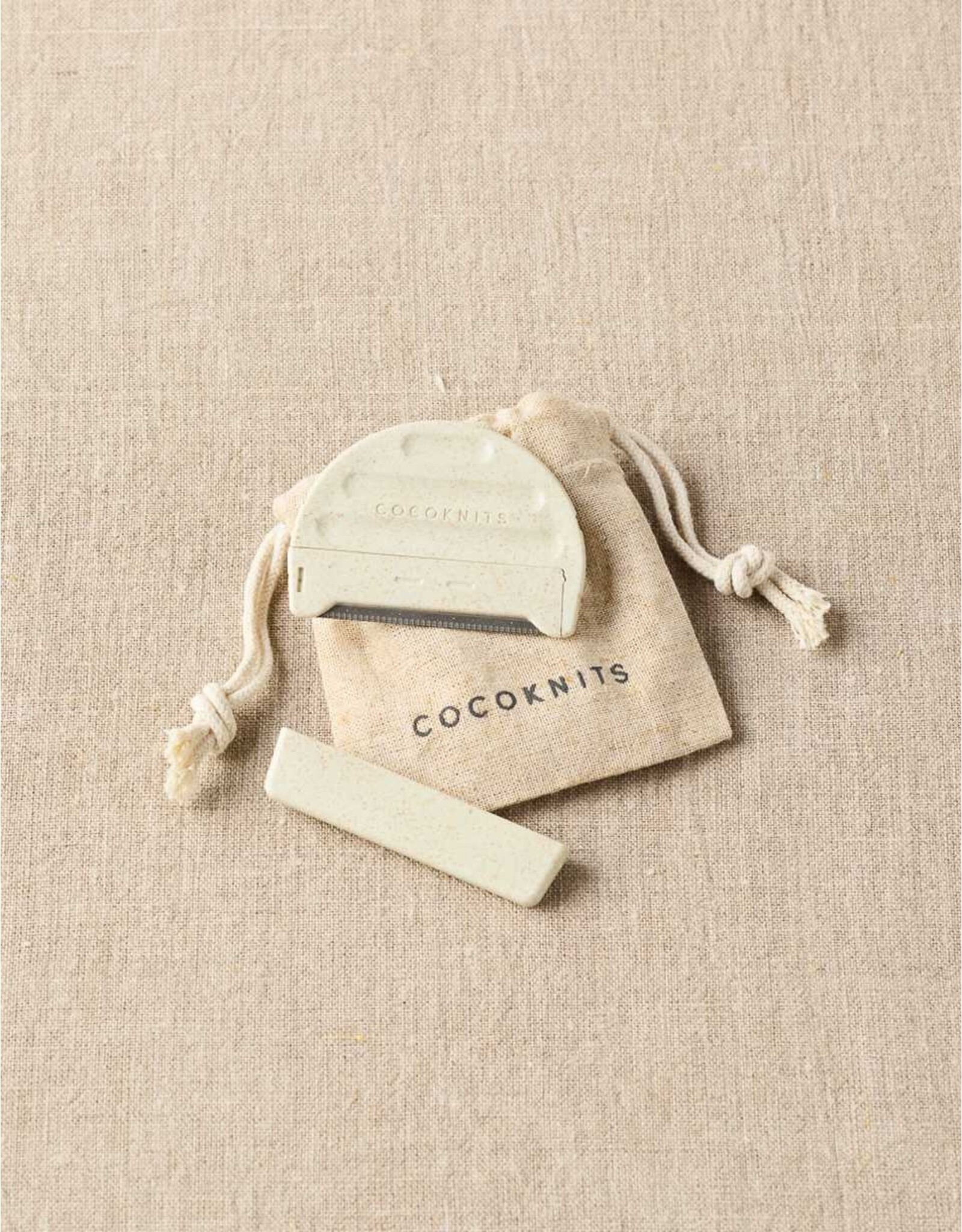 CoCo Knits Cocoknits Fuzz Off Comb II