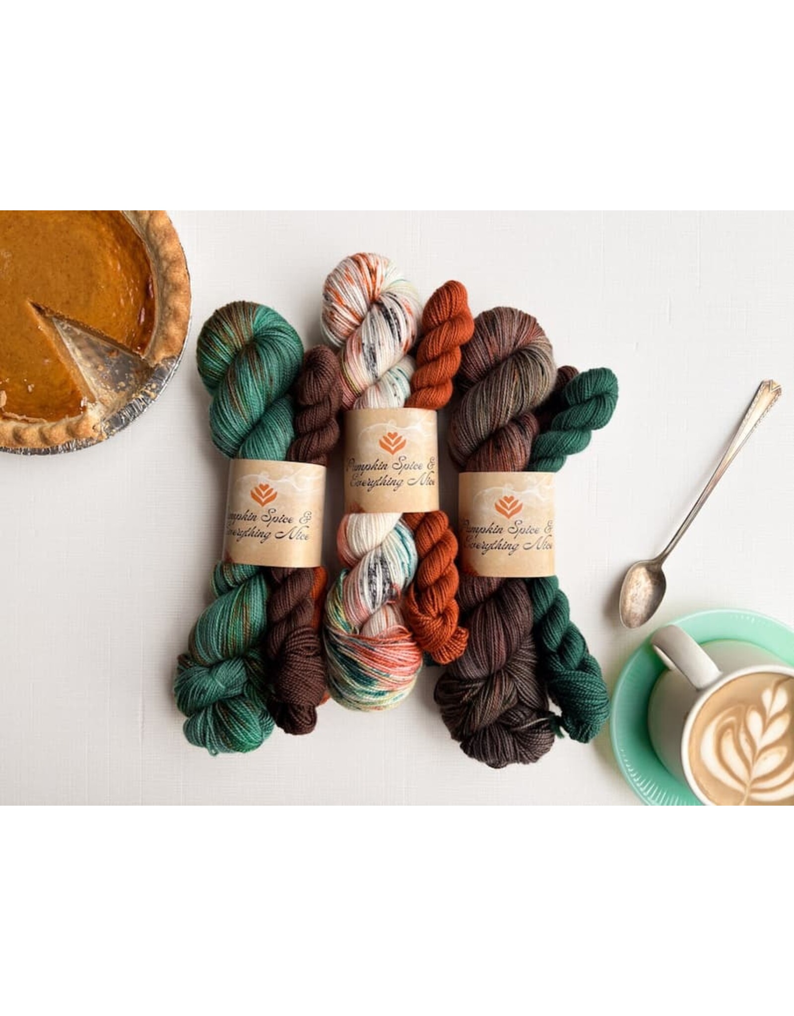 Hue Loco Pumpkin Spice and Everything Nice Sock Sets