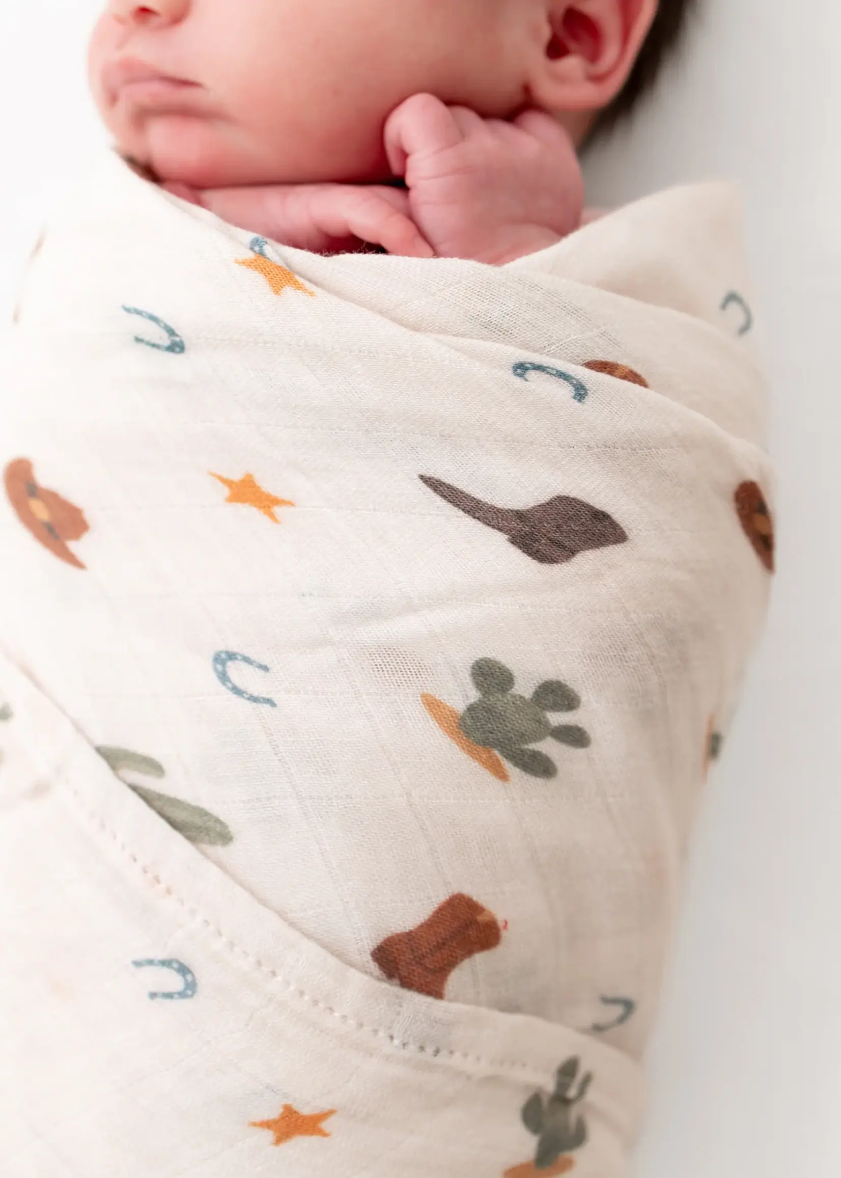 WESTERN SWADDLE