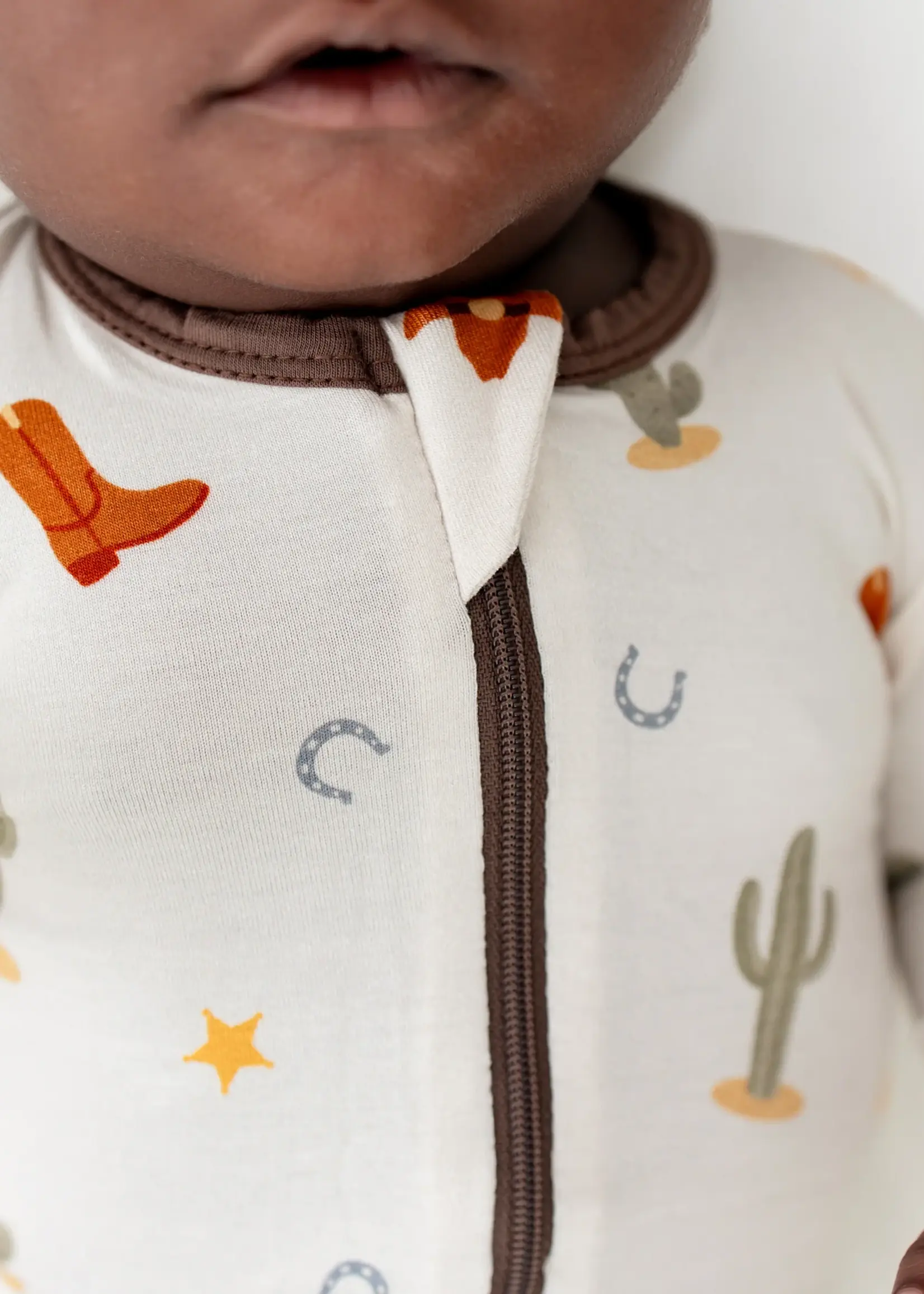 WESTERN CONVERTIBLE FOOTIE