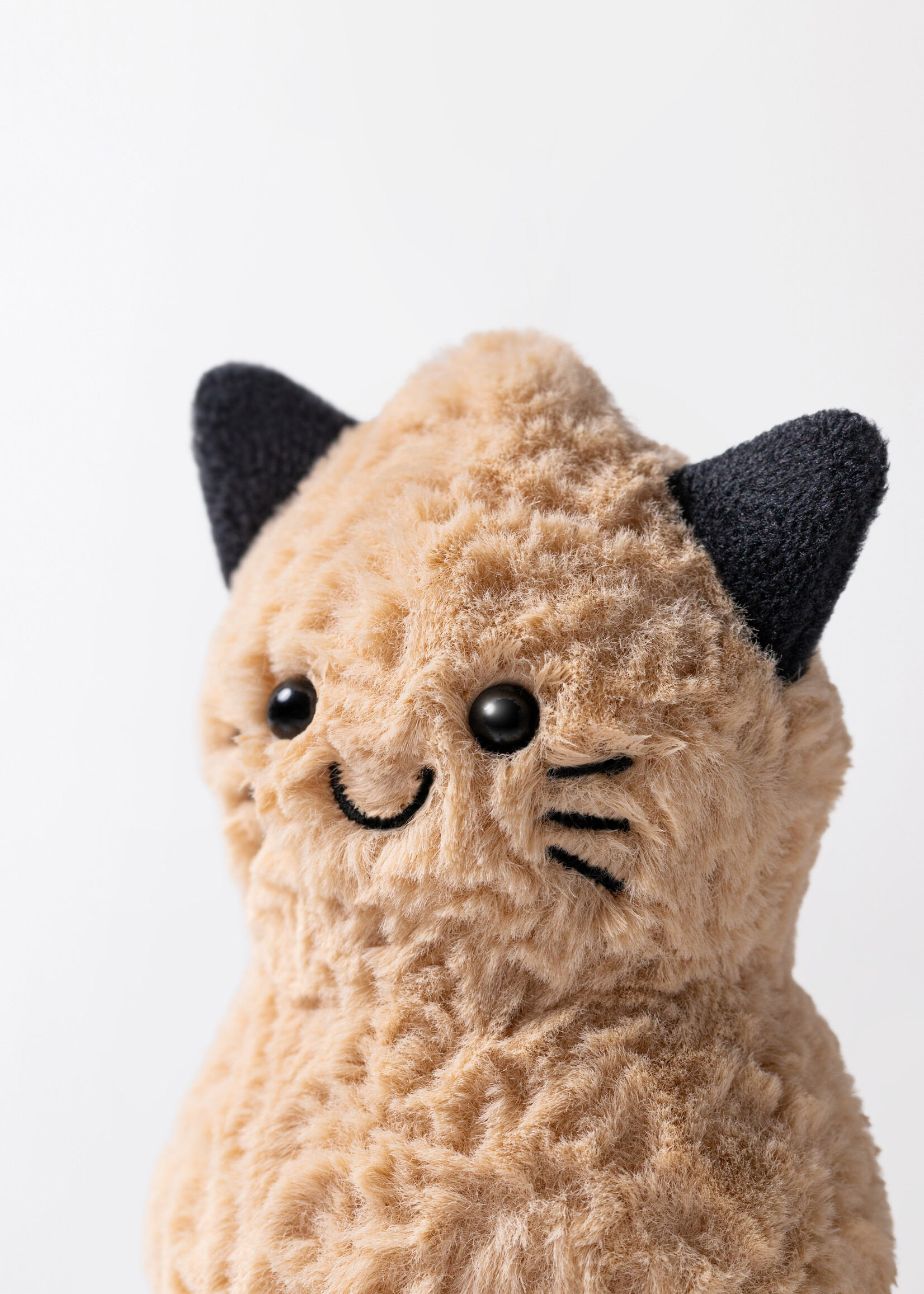 AMUSEABLES PEANUT CAT OUTFIT